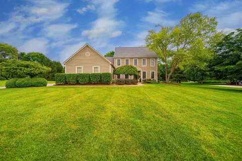 162 Bryn Du Dr, Granville, OH 43023