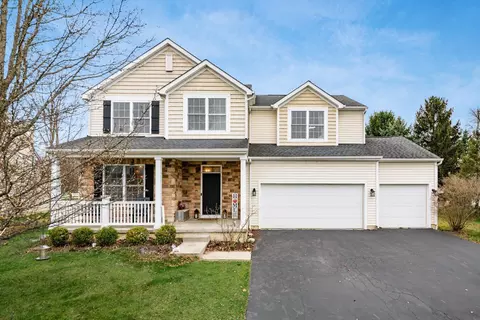 3219 Sitka Spruce Dr, Grove City, OH 43123