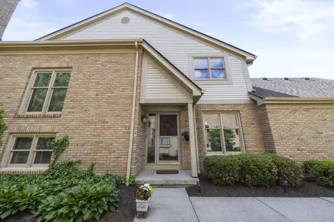 2213 Partlow Dr, Columbus, OH 43220