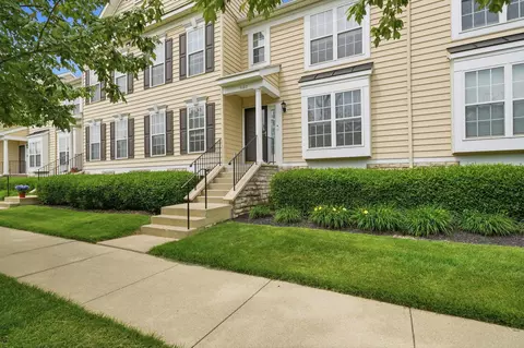 5163 Horseshoe Falls Dr #9, Dublin, OH 43016