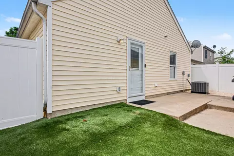 Exterior - 5258 Franklin St #82, Orient, OH 43146 photo 5 of 7