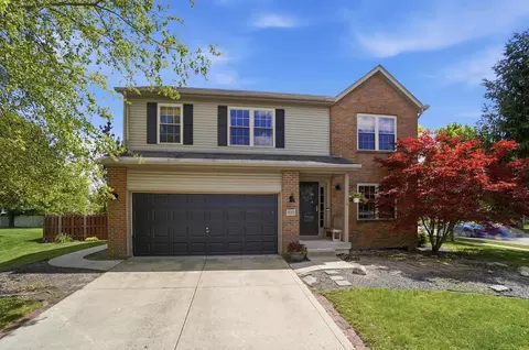 Exterior - 692 Crofton Loop, Delaware, OH 43015 photo 9 of 10