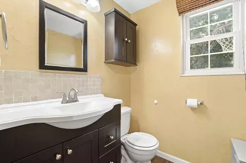 Bath - 692 Crofton Loop, Delaware, OH 43015 photo 1 of 4