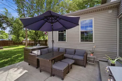 Exterior - 692 Crofton Loop, Delaware, OH 43015 photo 6 of 10