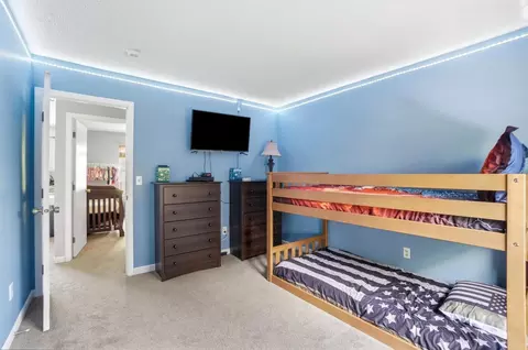 Bedroom - 692 Crofton Loop, Delaware, OH 43015 photo 4 of 5