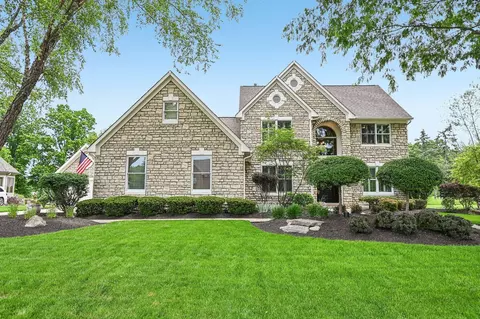 5751 Medallion Dr E, Westerville, OH 43082