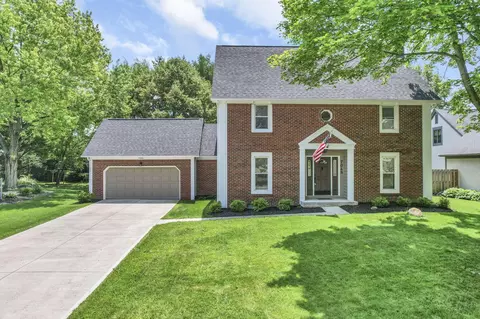 7048 Fitzgerald Rd, Dublin, OH 43017