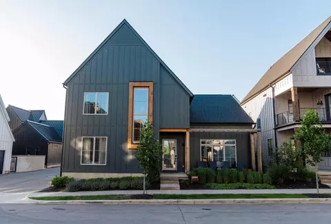 2892 Kobuk Dr, Columbus, OH 43228