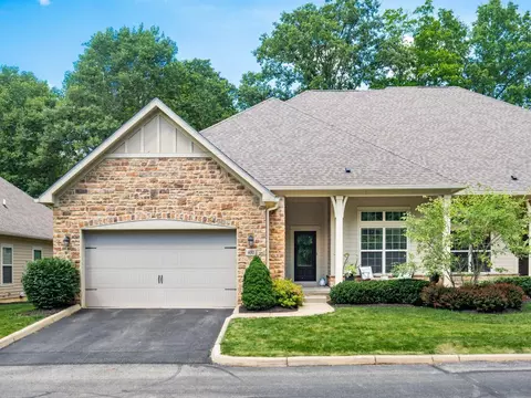 490 Slate Crossing Dr, Delaware, OH 43015