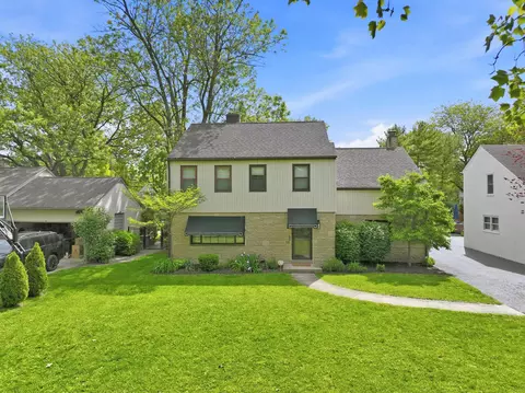 66 S Roosevelt Ave, Bexley, OH 43209