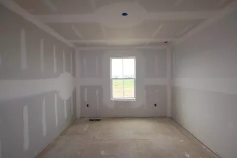 Bedroom - 1473 Pieper Ln, Delaware, OH 43015 photo 2 of 3