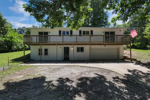 187 Valley View Dr SE, Heath, OH 43056