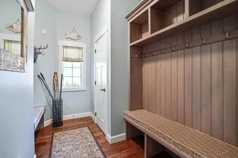 Entry Way - 23018 Loop Rd, Senecaville, OH 43780 photo 3 of 4