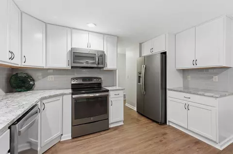 Kitchen - 8715 Ripton Dr, Powell, OH 43065 photo 1 of 5