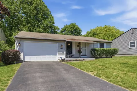 Exterior - 8715 Ripton Dr, Powell, OH 43065 photo 13 of 14