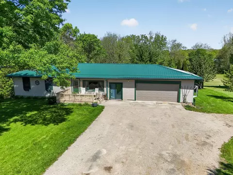 8960 Mills Rd, Ostrander, OH 43061