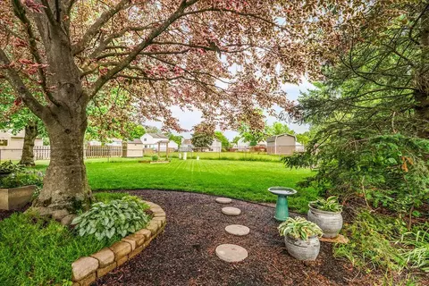 Exterior - 1766 Redcloud Dr, Powell, OH 43065 photo 4 of 11