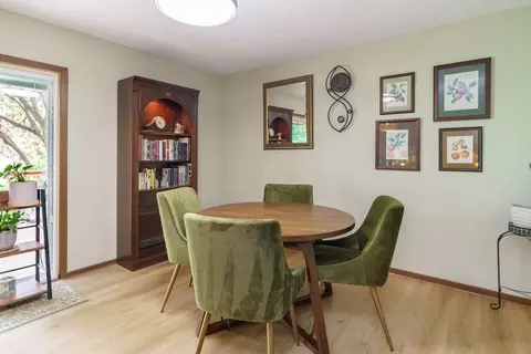 Dining - 1766 Redcloud Dr, Powell, OH 43065 photo 2 of 3