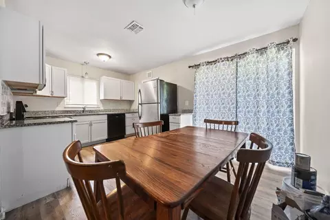 Dining - 4034 E Mound St, Columbus, OH 43227 photo 1 of 2