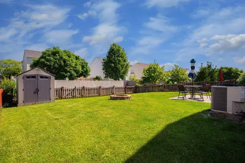 Exterior - 6120 Nasby Dr, Galloway, OH 43119 photo 7 of 9