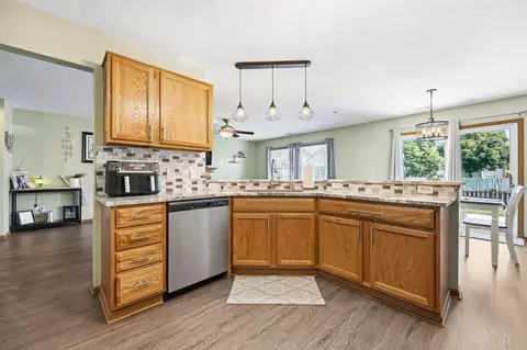 Kitchen - 6120 Nasby Dr, Galloway, OH 43119 photo 4 of 5