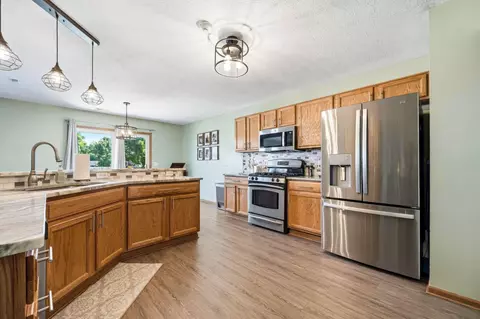 Kitchen - 6120 Nasby Dr, Galloway, OH 43119 photo 3 of 5