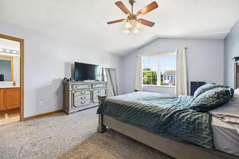 Bedroom - 6120 Nasby Dr, Galloway, OH 43119 photo 3 of 8