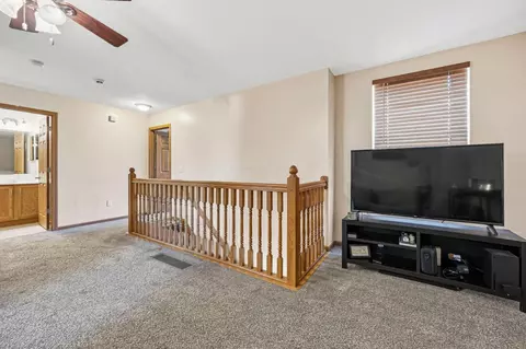 Entry Way - 6120 Nasby Dr, Galloway, OH 43119 photo 7 of 8