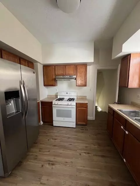 Kitchen - 494 E Main St, Newark, OH 43055 photo 1 of 2