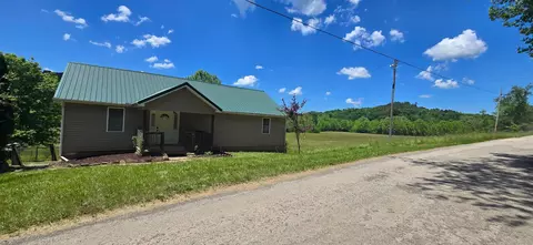 7455 Old Grade Rd, Chesterhill, OH 43728