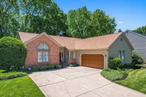 3369 River Narrows Rd, Hilliard, OH 43026