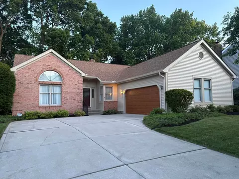 3369 River Narrows Rd, Hilliard, OH 43026