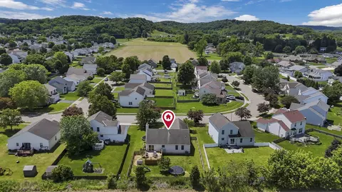 View/Area - 1624 E Turkey Run Dr, Newark, OH 43055 photo 2 of 4