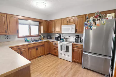 Kitchen - 437 Garden Pl, Marion, OH 43302 photo 1 of 1