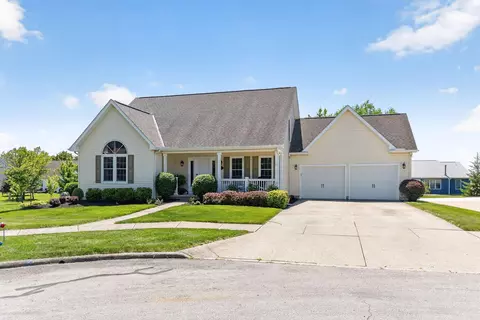 1338 Advent Ct, Marysville, OH 43040