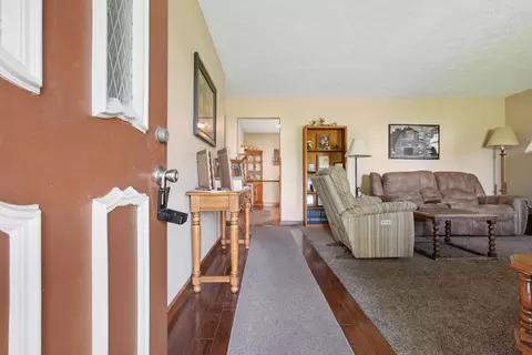 Entry Way - 17329 Zig Zag Dr, Circleville, OH 43113 photo 1 of 1
