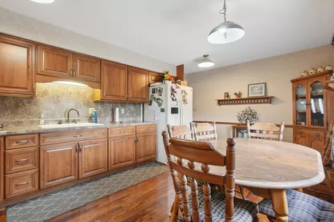 Kitchen - 17329 Zig Zag Dr, Circleville, OH 43113 photo 2 of 3