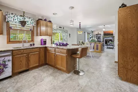 1034 Abby Ln, Willard, OH 44890 photo 12