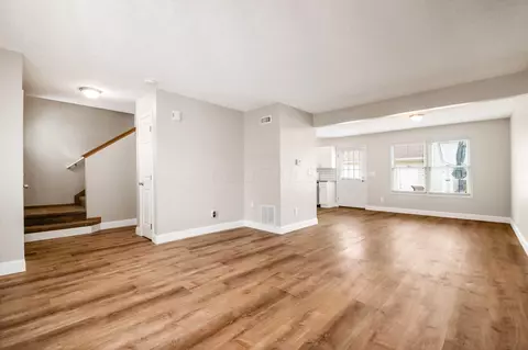 Living - 9181 Constitution Ave, Orient, OH 43146 photo 2 of 7