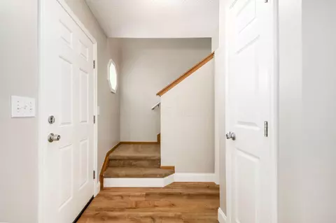 Entry Way - 9181 Constitution Ave, Orient, OH 43146 photo 1 of 3