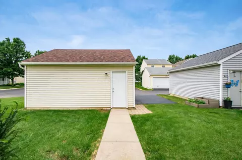 Exterior - 9181 Constitution Ave, Orient, OH 43146 photo 7 of 12