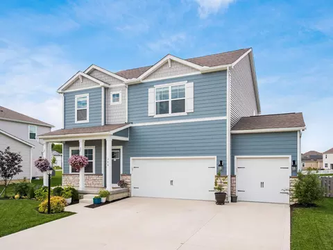 Exterior - 286 Aaron Dr, Delaware, OH 43015 photo 2 of 8