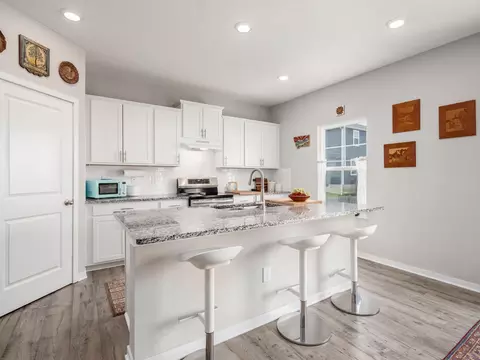 Kitchen - 286 Aaron Dr, Delaware, OH 43015 photo 1 of 4