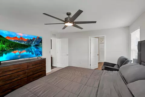 Bedroom - 515 Hemingway Ave, Lithopolis, OH 43136 photo 5 of 5