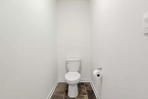 Bath - 515 Hemingway Ave, Lithopolis, OH 43136 photo 6 of 6
