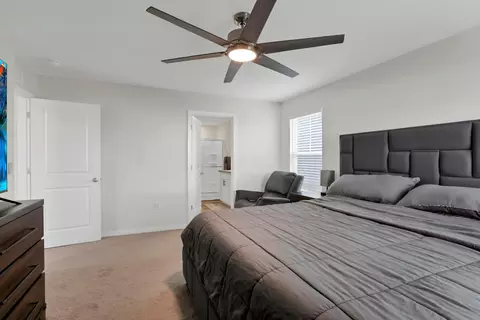 Bedroom - 515 Hemingway Ave, Lithopolis, OH 43136 photo 4 of 5