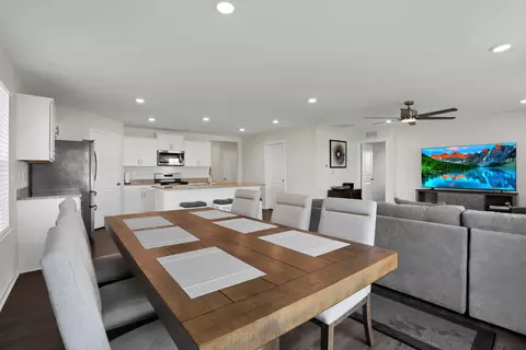 Dining - 515 Hemingway Ave, Lithopolis, OH 43136 photo 2 of 2