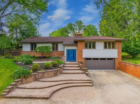 2700 Fishinger Rd, Columbus, OH 43221