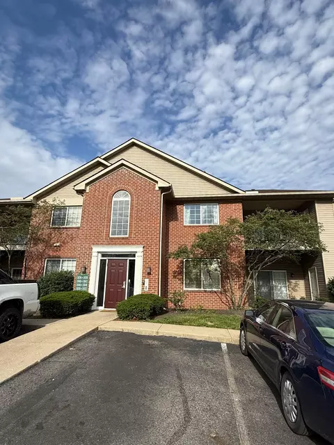 1852 Berrancher, Columbus, OH 43228