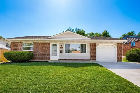 5467 Roche Dr, Columbus, OH 43229
